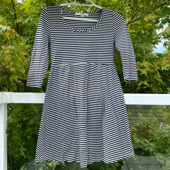 long-sleeve striped skater dress - Picture 1 of 3